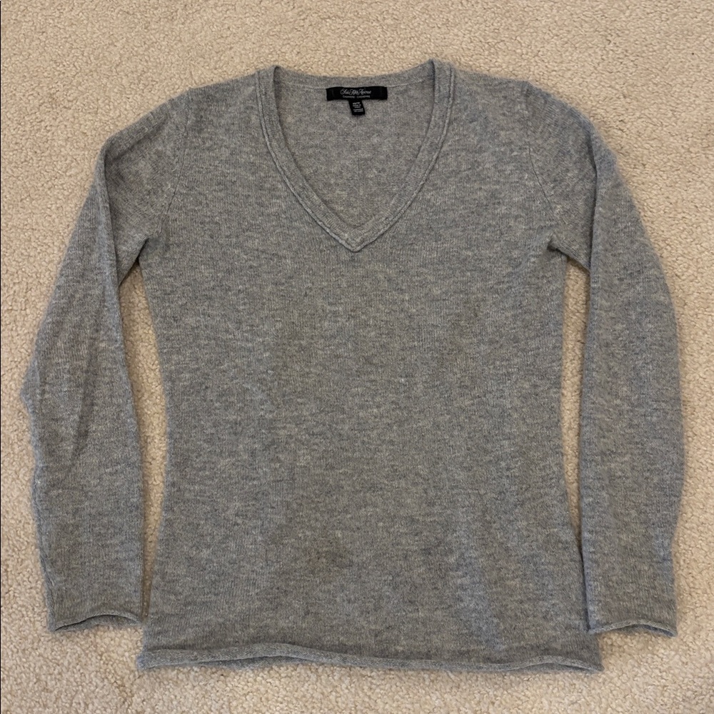 Saks Fifth Avenue Women's Light Heather Gray cashmere V-Neck Sweater